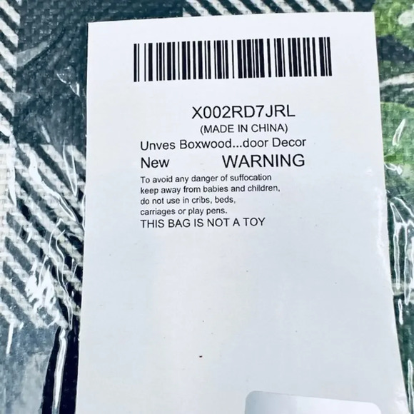 NEW Set Of 2 Unves Boxwood Wreath Winter Welcome Garden Flag Plaid 28"X40" - Picture 3 of 6